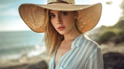 Cute Beautiful Girl With Hat Wallpaperhd Girls Wallpapers4k