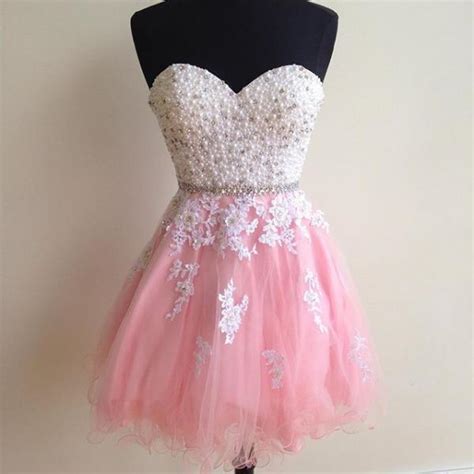 Fantastic Pearls Crystal Short Prom Dresses White Lace Appliques