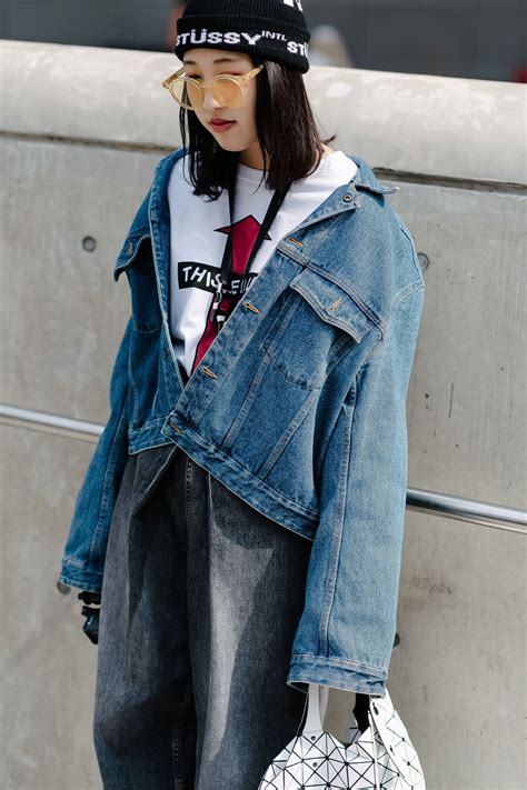 our best street style snaps from seoul fashion week fashion week street style 2017 seoul