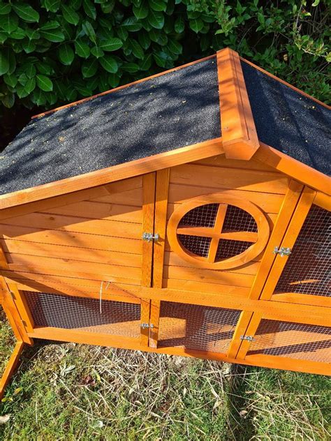 Foxglove Rabbit Guinea Pigs Hutch in RH10 Crawley für 85 00 zum