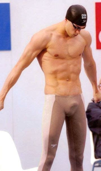 Michael Phelps Shows Huge Bulge Tumbex