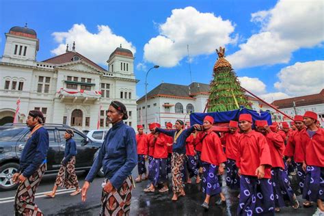 Foto Mengenal Suku Jawa Dari Asal Usul Hingga Tradisi Halaman 5