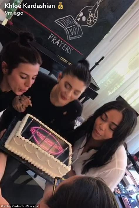 Kylie Jenner Celebrates Wrap Of Reality Show Life Of Kylie Daily Mail Online