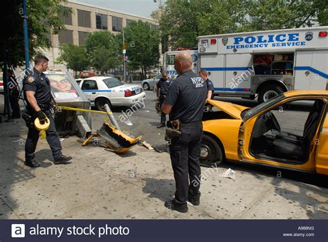Nypd Officers At The Scene Of A Taxi Accident Stock Photo Alamy