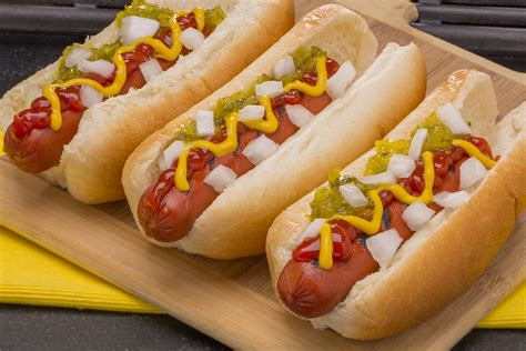 More Than 7 Million Pounds Of Sabrett Hot Dogs Recalled Cbs News