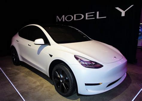 What would you have done??? Tesla Pangkas Harga Model 3 dan Model Y, Kini Jadi Rp520 ...
