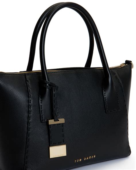Trend 28 Black Leather Bag