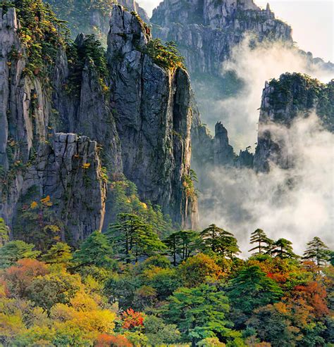 Huangshan Mountain Autumn Weather In October November 2024