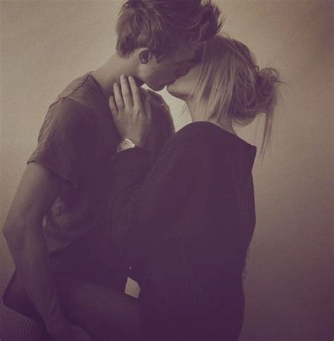 Kissing Couple ♥♥♥ Cute Kisses Pinterest Ash First Kiss And Girls
