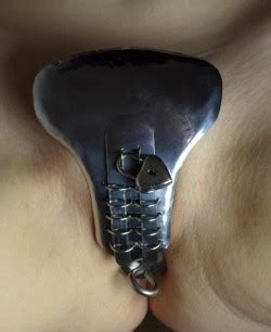 Thumbs Pro Pussymodsgalore Pussy With A HCH Piercing With A Ring And