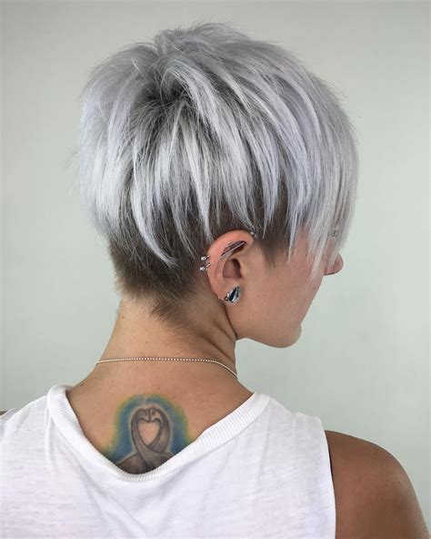 20 Pixie Cut Silver Highlights Fashionblog