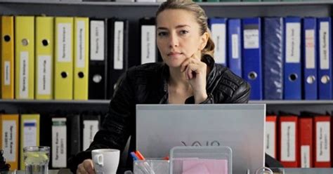 Kamilla baar to polska aktorka filmowa, serialowa oraz teatralna. Kamilla Baar nową gwiazdą Na krawędzi 2 (FOTO) - Kozaczek