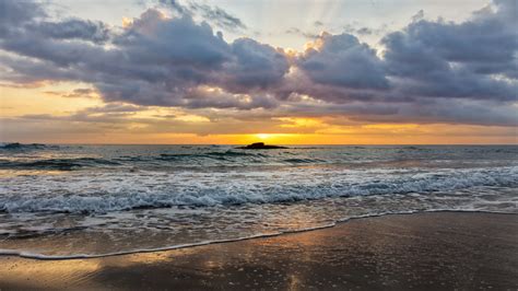 Ocean Waves Beach Sand Horizon Sunset Clouds Sky Silhouette Background