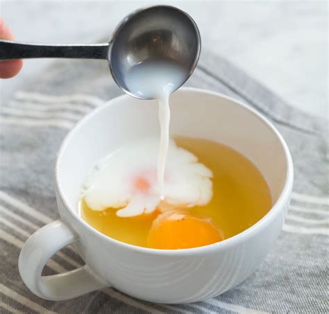I tend to like medium boiled eggs where the yolk is not completely however, if you want to make some tuna salad or egg salad or chop a boiled egg in just a regular green salad, i recommend boiling your eggs until. Microwave Scrambled Eggs (Fast and Easy!) - Cooking Classy