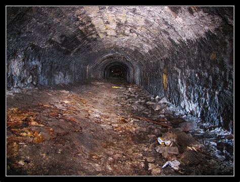 Charlestown Tunnel | This short tunnel (it looks longer ...
