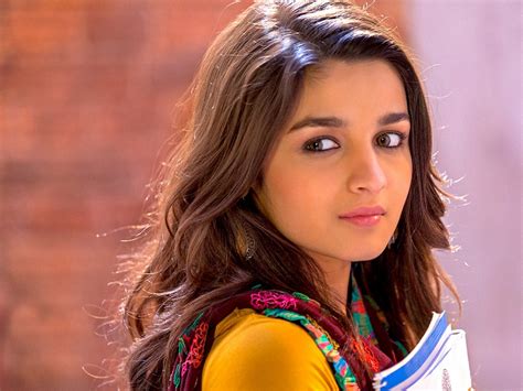 Alia Bhatt Sweating It Out For The Kisses
