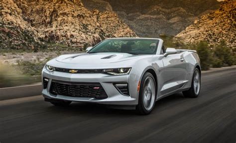 2016 Chevrolet Camaro Convertible First Drive Review Car And Driver