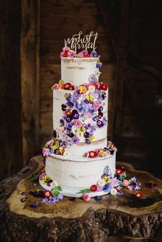 98 Edible Flowers For Iced Wedding Cakes Ideas Wedding Cakes Edible