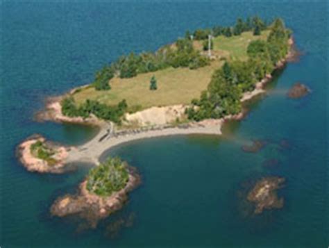 For guests with a vehicle, free parking is available. Port-Royal: First European Settlement - Bay of Fundy