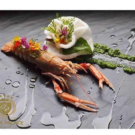 I like to play with textures. Gourmet Dish | Food presentation plates, Food plating ...