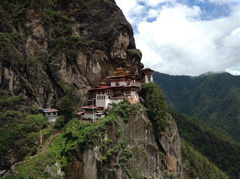 Taktsang Palphug Monastery Tiger S Nest Monastery Upper Paro Valley