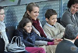 La Infanta Elena con sus hijos, Froilán y Victoria Federica: Fotos ...