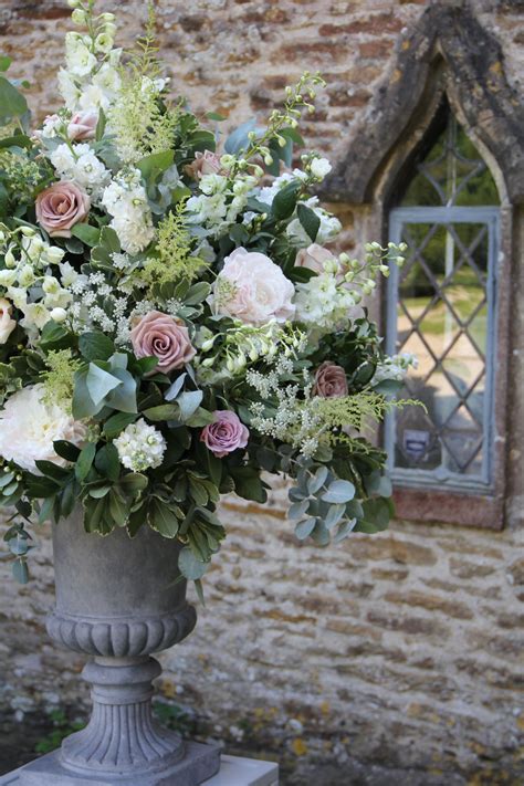 Church Wedding Flowers Arrangements : Roses For All Seasons: Flower ...