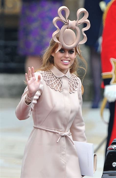 Princess Beatrice Of York Waved To The Crowds Outside The Royal Off To The Kentucky Derby Let