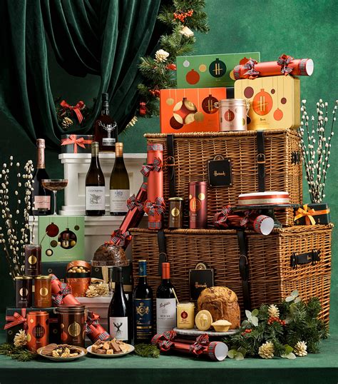 Christmas Food Hampers Ireland 2023 Best Perfect Popular Famous Christmas Greetings Card 2023