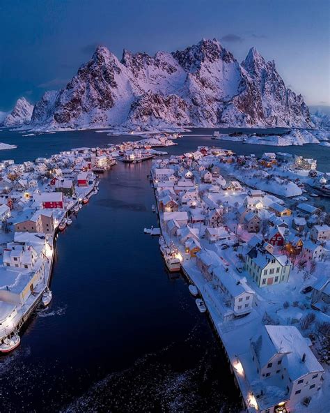 Henningsvær A Fishing Village Made Up Of Several Small Islands In The