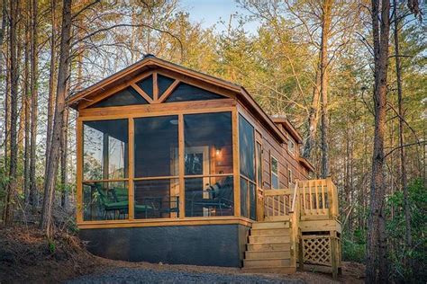 Green River Log Cabins In South Carolina Have A Dozen Park Model Floor