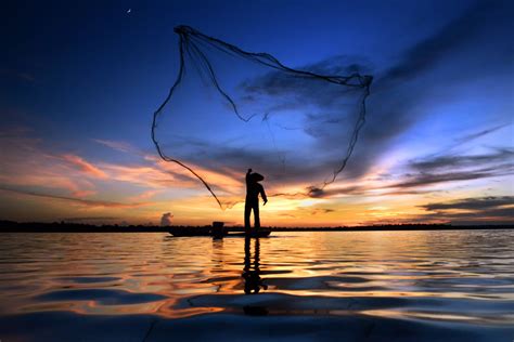 Photography Fisherman 4k Ultra Hd Wallpaper By Sarawut Intarob