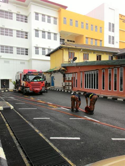 Laman web hospital umum sarawak. Gempar air banjir melimpah dalam Hospital Umum Sarawak ...