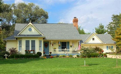 52 Yellow Exterior House Ideas Brick Vinyl Stucco Wood Etc