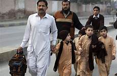 peshawar gunmen taliban parents