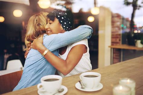5 Ways To Strengthen Your Friendships In 2017