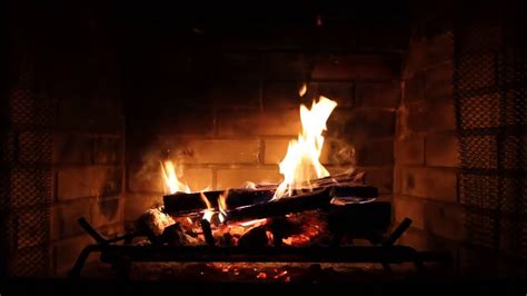 Realistic Fireplace Screensaver