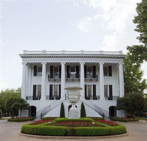 21 Southern Mansions And Plantation Homes From The Old South Click