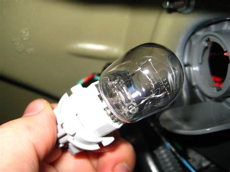Honda Accord Tail Light Bulbs Replacement Guide 011