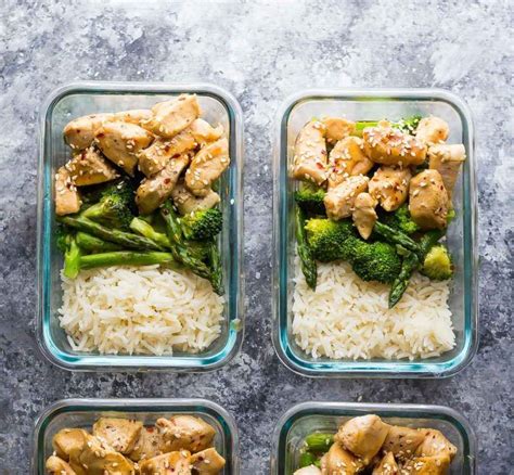 Well, that's exactly what we've got here with our honey sesame chicken. Honey Sesame Chicken Lunch Bowls #recipe via Sweet Peas ...