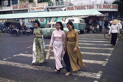 Fashionistas Of 1960s Saigon These Vintage Photos Capture Vietnamese