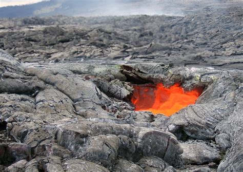 Exploring The Top Attractions Of Hawaiis Volcanoes National Park