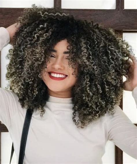 Eye Catching Black Curly Hairstyles 2020 For African American Women