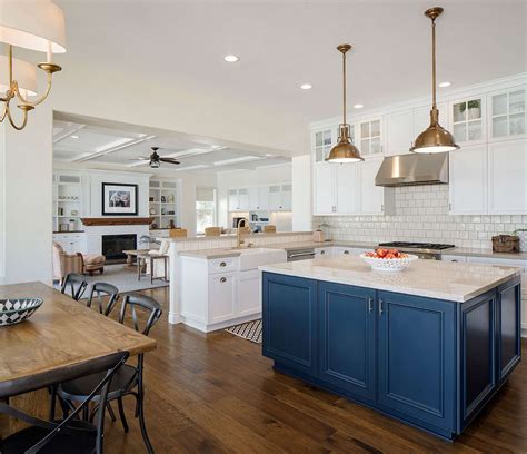 17 Beautiful Quartz Kitchen Countertops