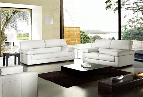 Italian leather is associated with quality and styles, especially when it comes to furniture. VG81 italian modern leather sofa set | Leather Sofas