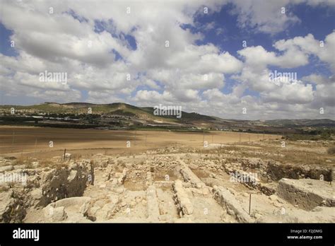 Israel Shephelah Excavations In The Northern Part Of Tel Beth Shemesh