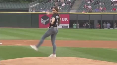 Mckayla Maroney Flips Out Throws First Pitch At White Sox Game