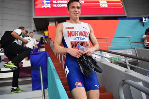 Warholm completed the race in 46.70 seconds in front of his home fans at the diamond league meeting. Karsten Warholm «skal grave dypt» i finalen: - I am a ...
