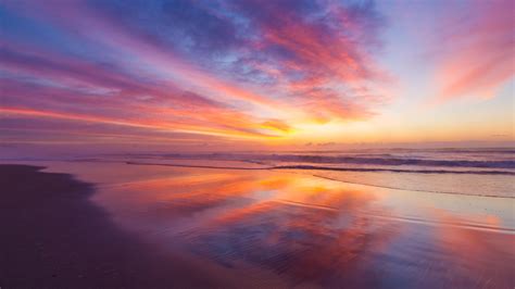 Stunning Beach Sunrise 5k Macbook Pro Wallpaper Download Allmacwallpaper
