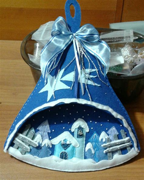 Campana Di Natale Con Paesaggio Tutto In Feltro Luisa Valent Felt